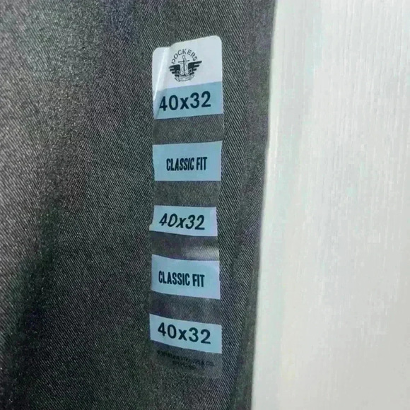 NWT Dockers Mens  Classic Fit Signature Khaki Lux Cotton Stretch Pants - Picture 5 of 7